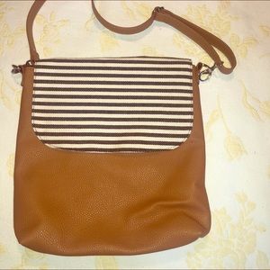 Thirty One changeable flap crossbody